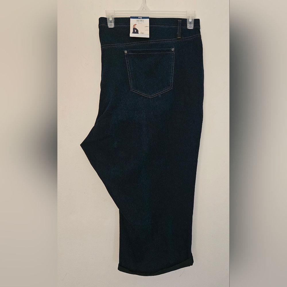 NWT Terra & Sky Midrise Fitted Capri Jeggings Size 5X (32W-34W) Dk Wash